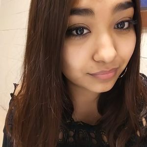 Meet your Posher, Anali